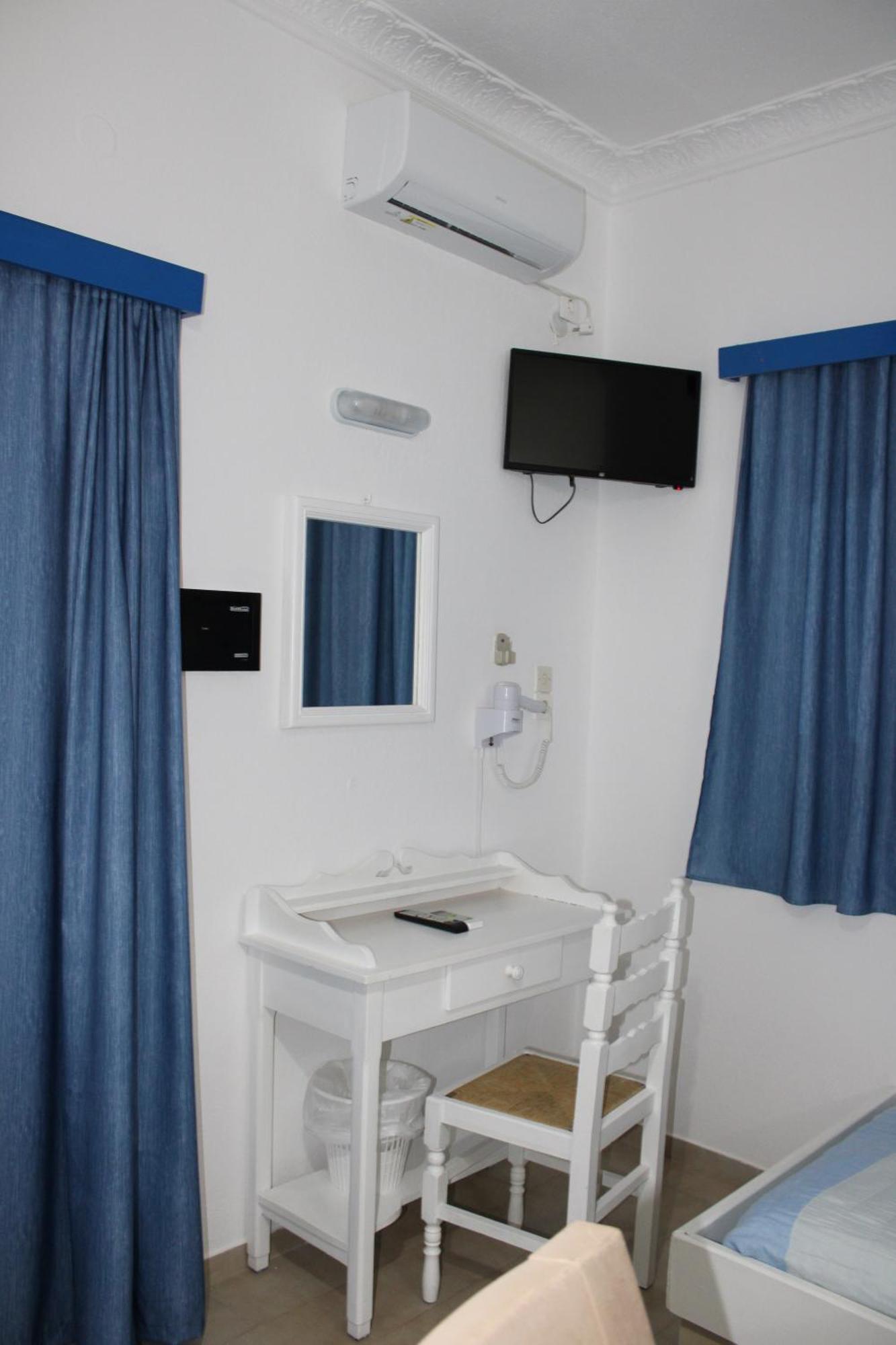 The Three Anchors Rooms Emporio  Buitenkant foto